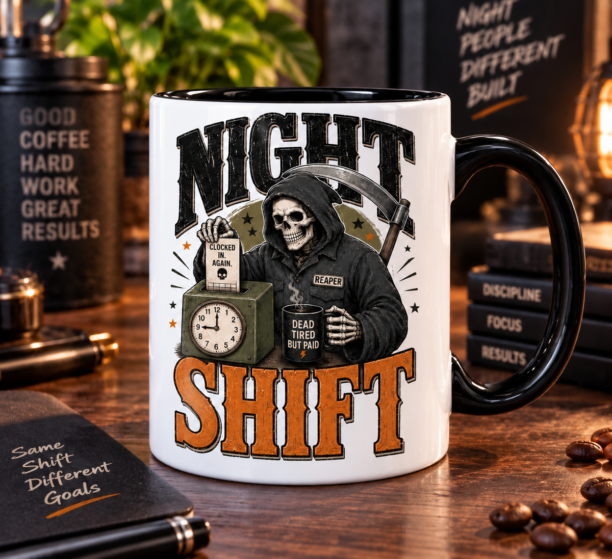 Mug Night Shift intérieur et anse noirs